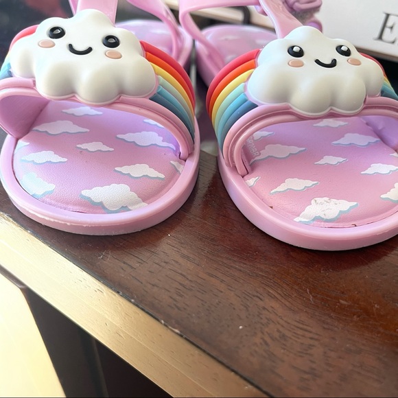 Mini Melissa Rainbow Sandals Sz. 9 - Picture 2 of 4